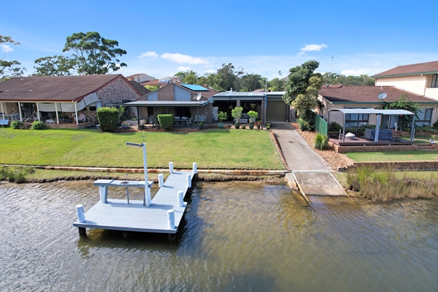 12 Thora St, Sussex Inlet, NSW 2540