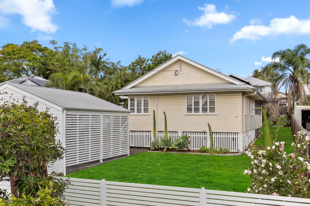 17 Benyon St, Wavell Heights, QLD 4012