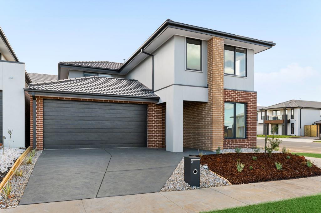 2 SANDALWOOD CRES, CLYDE NORTH, VIC 3978