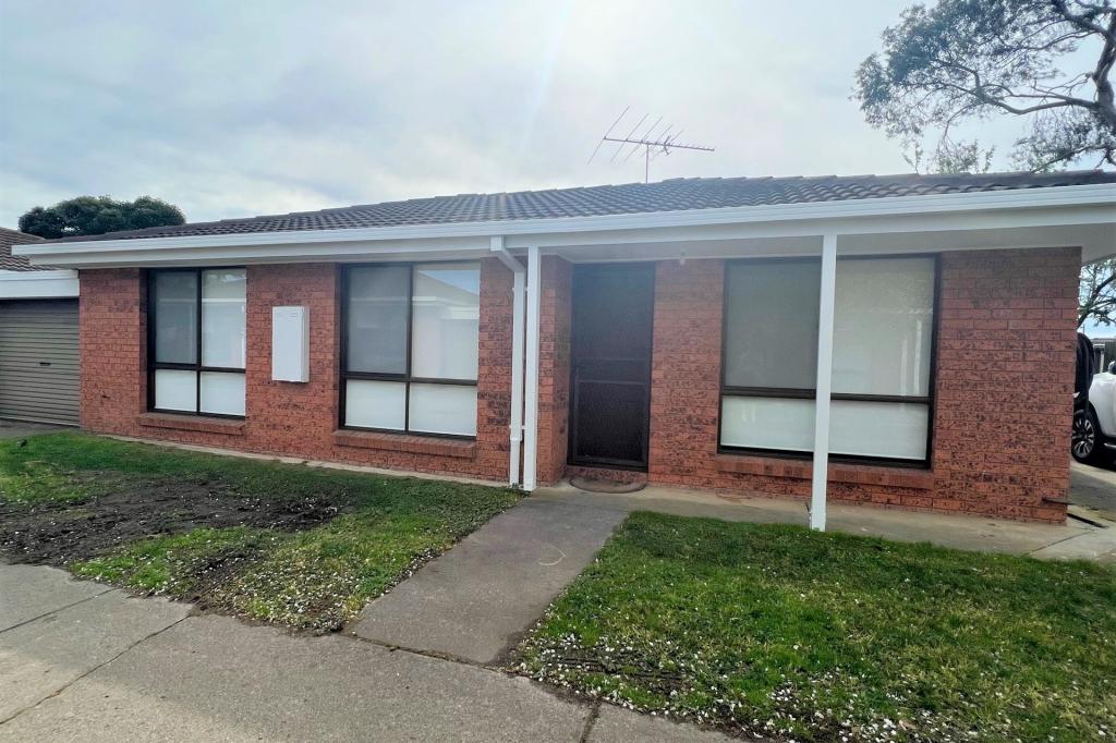 2/82 Walsgott St, North Geelong, VIC 3215