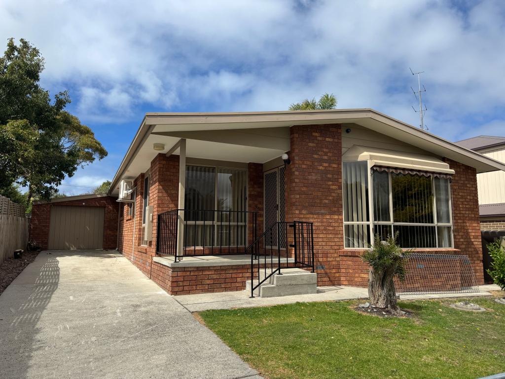 21 Golf St, Inverloch, VIC 3996