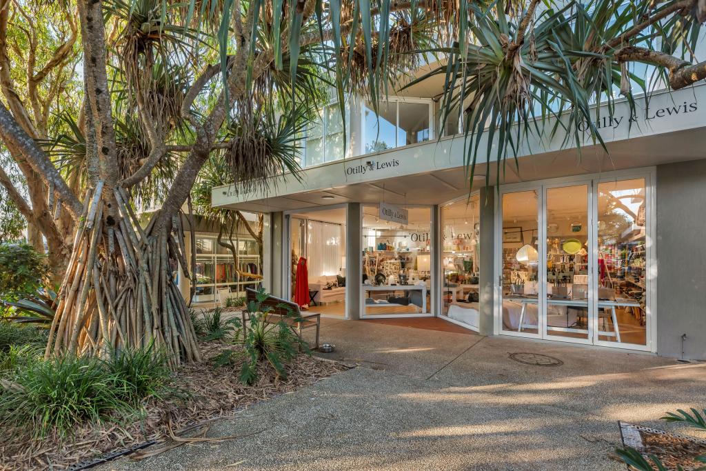 3 & 4/8 Grebe St, Peregian Beach, QLD 4573