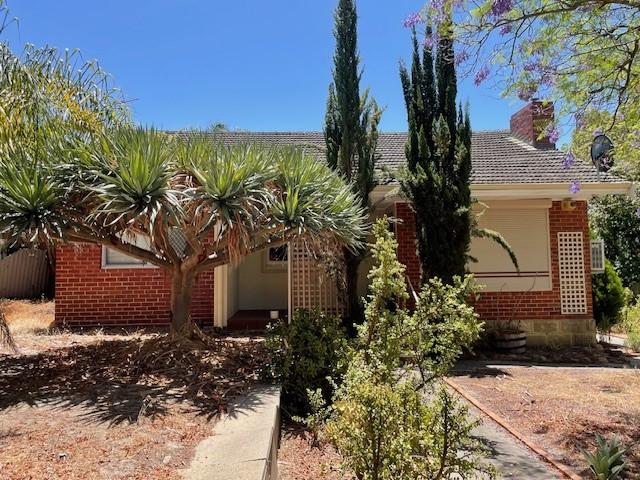 95 Boundary Rd, St James, WA 6102