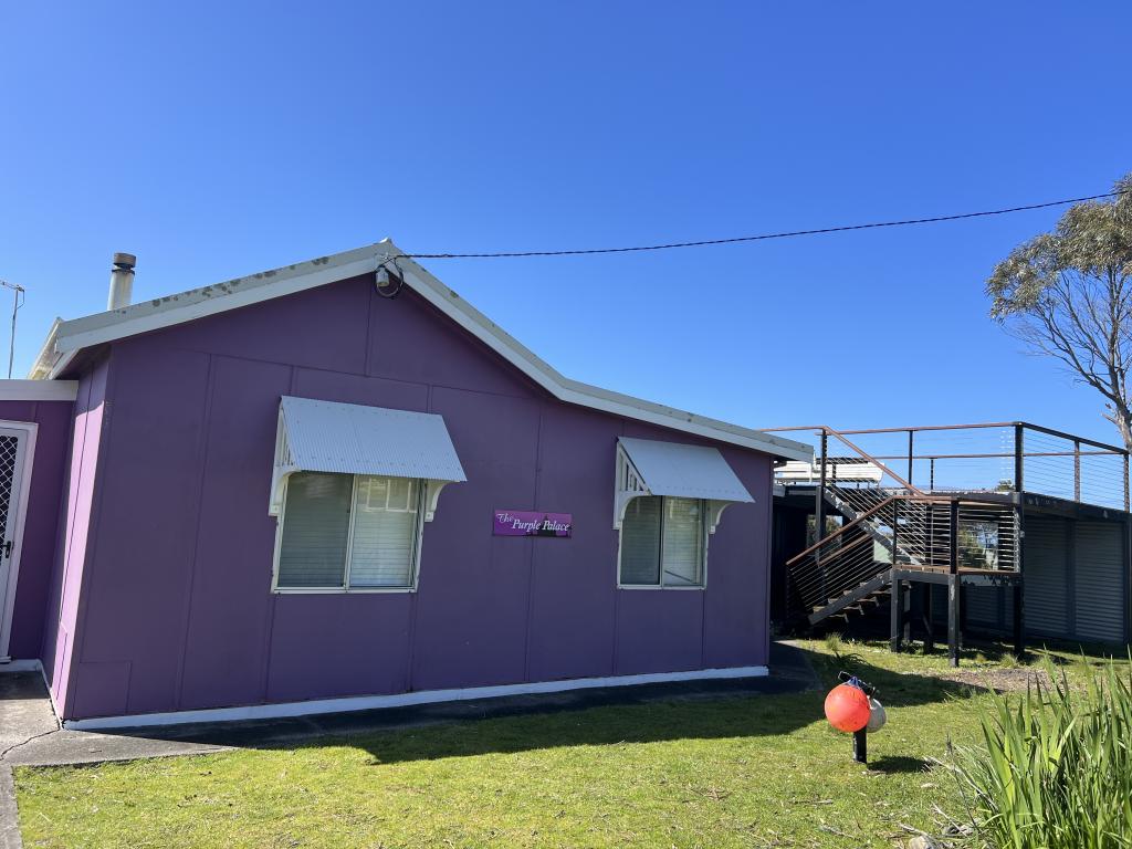 16 SASSAFRAS ST, GRASSY, TAS 7256