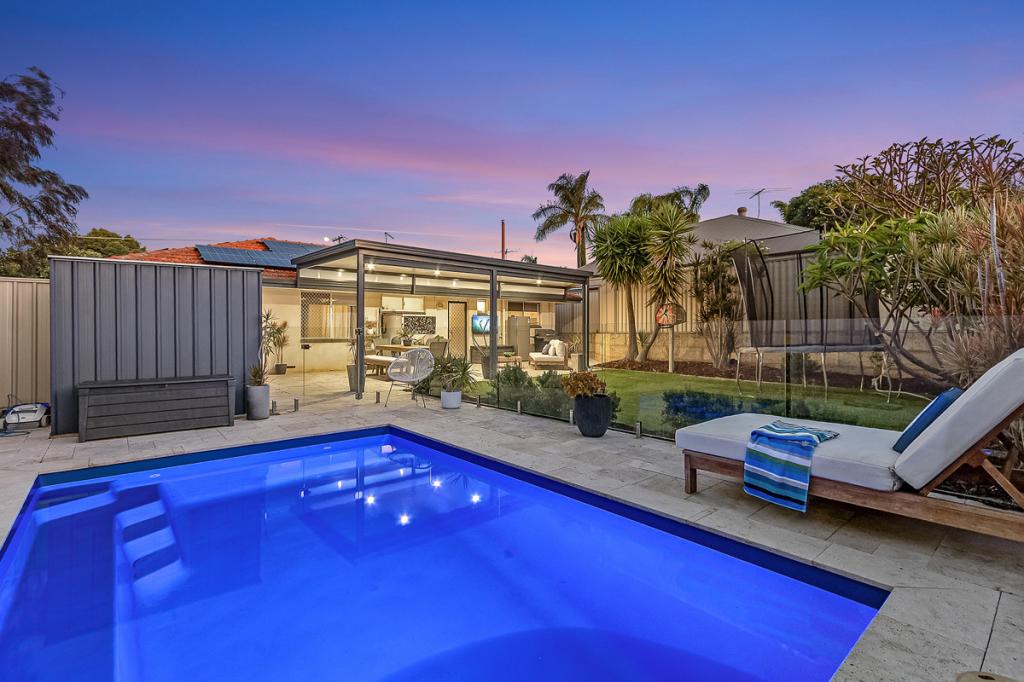 7 Pennine Way, Hamersley, WA 6022