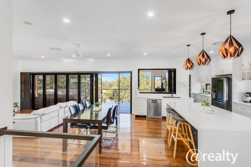 9 Garde St, Stafford, QLD 4053