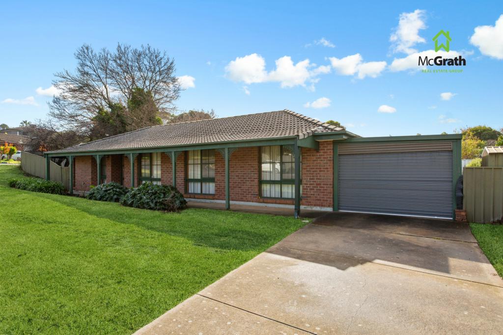 2 Heysen Dr, Trott Park, SA 5158