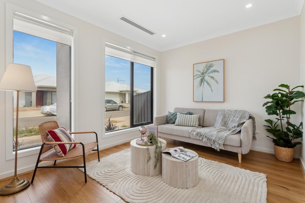 5 Carissa Ave, Riverlea Park, SA 5120