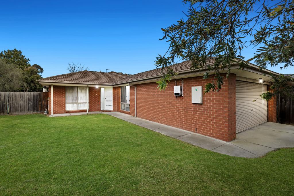 39 Linda Dr, Cranbourne West, VIC 3977