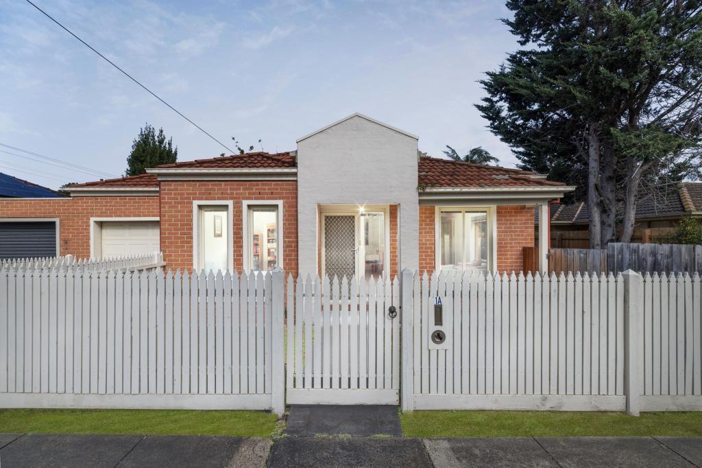1a Vivienne St, Seaford, VIC 3198