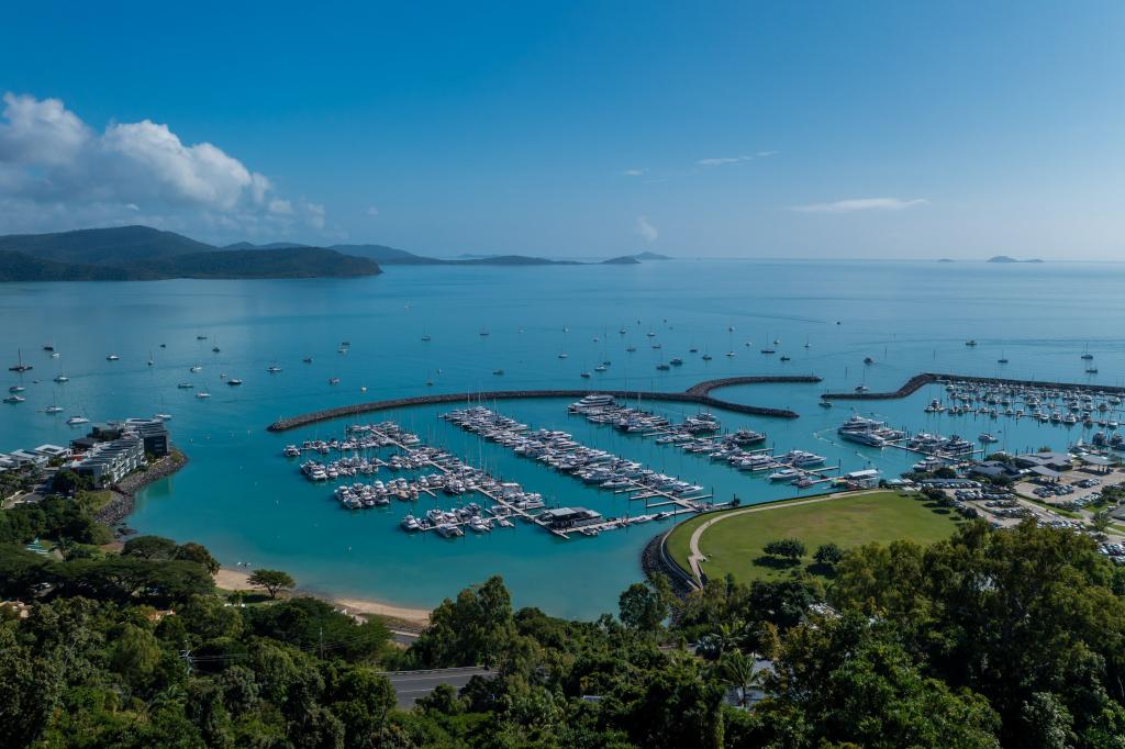 15 Marina View Ct, Airlie Beach, QLD 4802