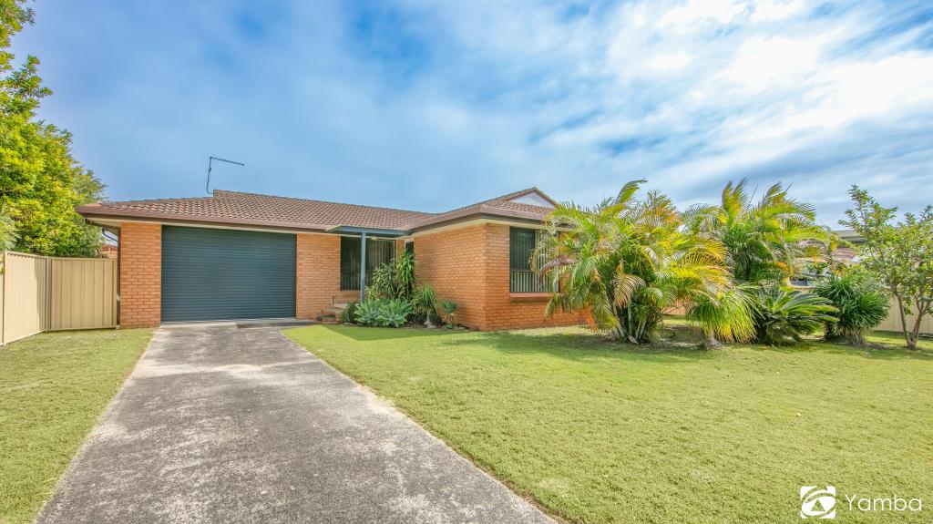 22 Boronia Cres, Yamba, NSW 2464