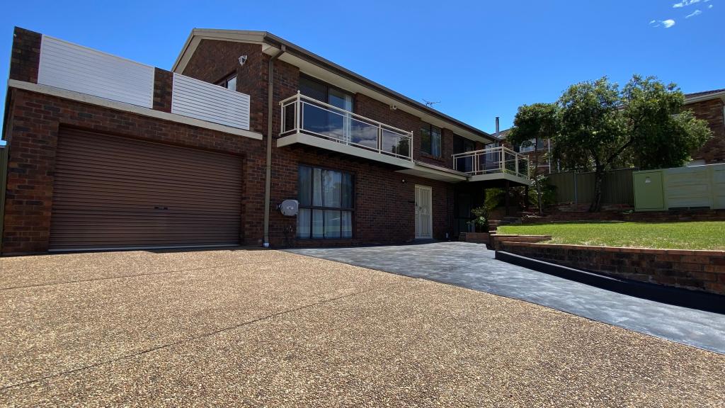 10 Cuthbert Cres, Edensor Park, NSW 2176