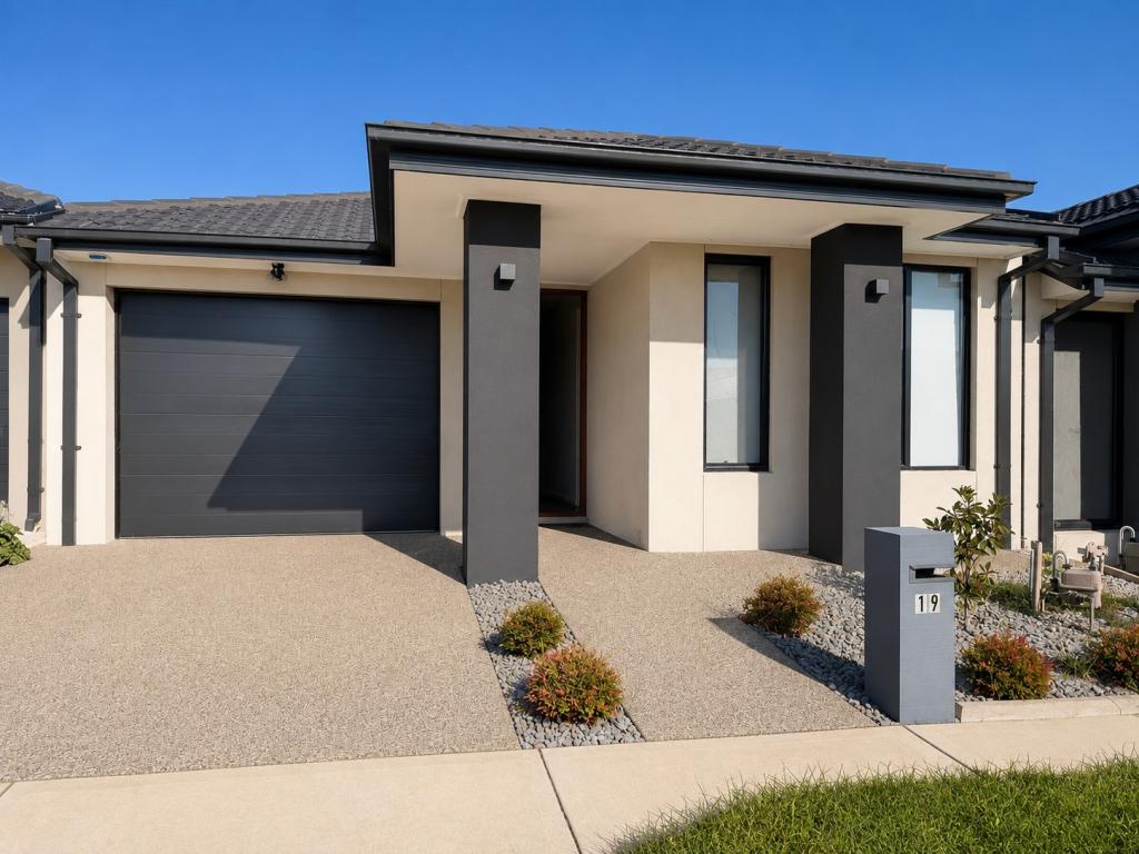 19 Catchment Dr, Fraser Rise, VIC 3336
