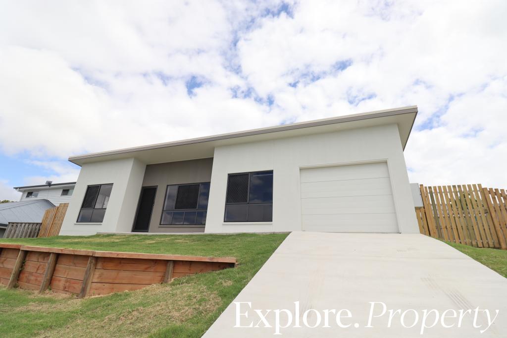 11 Bonney St, Rural View, QLD 4740