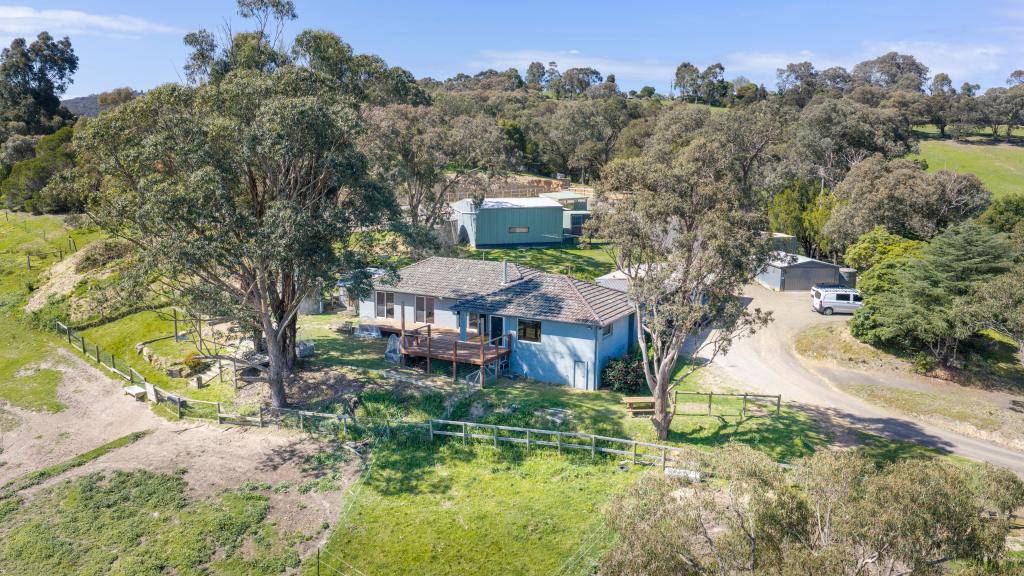 5 Rifle Range Rd, St Andrews, VIC 3761