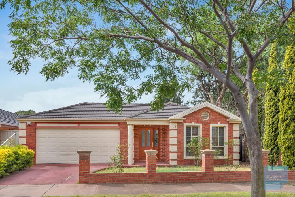 97 Chisholm Dr, Caroline Springs, VIC 3023