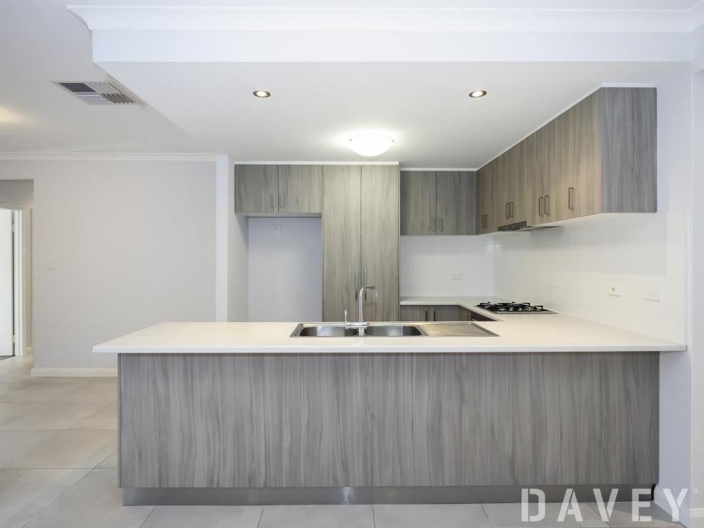 19b Findon Cres, Westminster, WA 6061