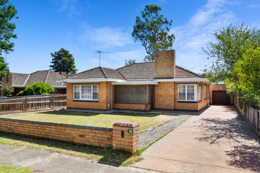 18 Solway St, Ashburton, VIC 3147