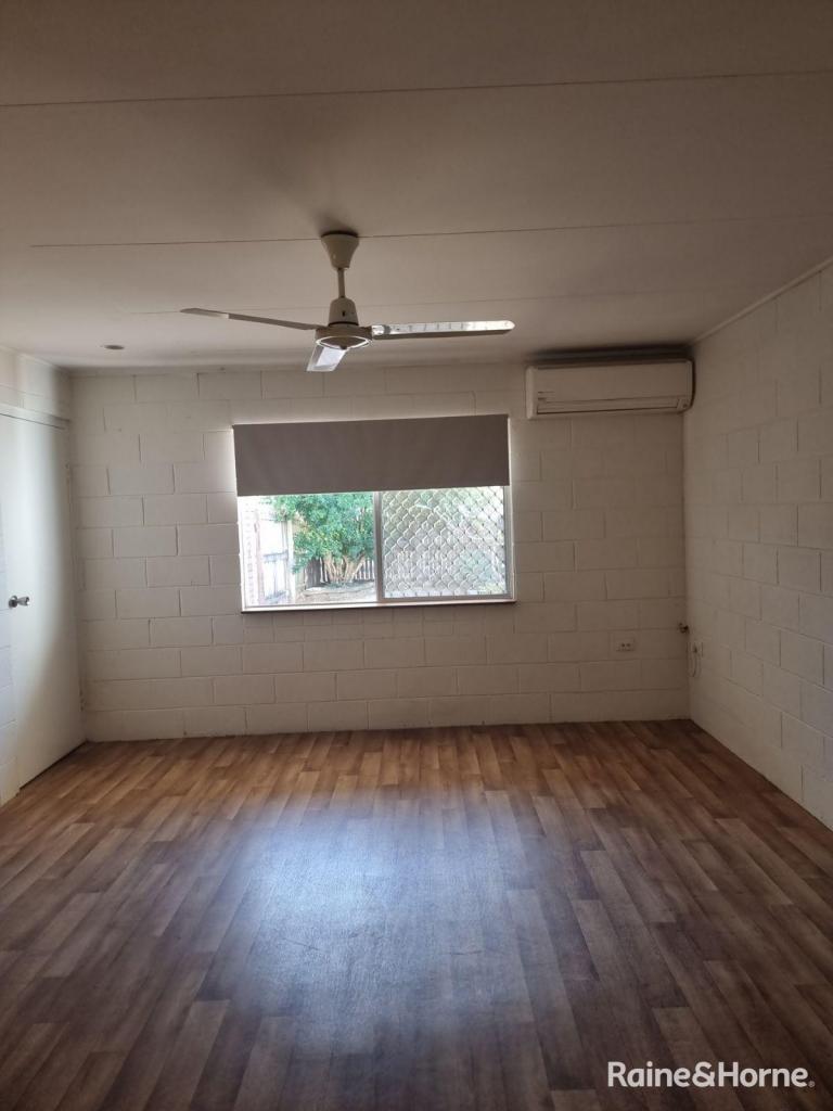 2/5 Cumberland Ave, Slade Point, QLD 4740