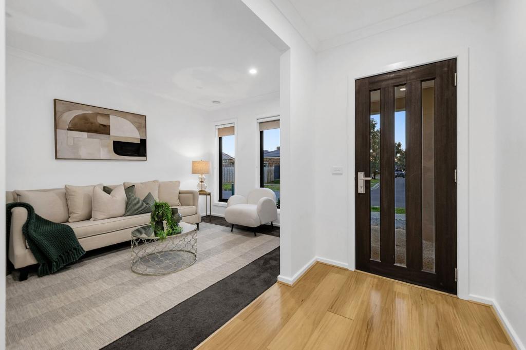 23 Oxbow St, Mickleham, VIC 3064