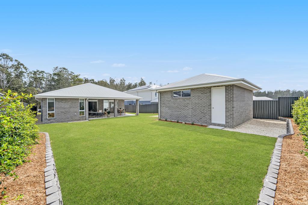 22 Platypus Pde, Lake Cathie, NSW 2445