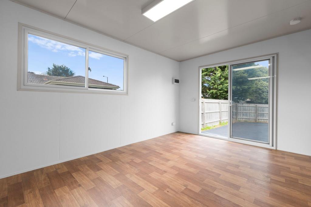 8a Muirkirk Cl, Endeavour Hills, VIC 3802