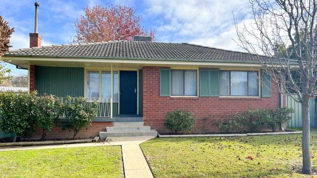 22 Barinya St, Kooringal, NSW 2650