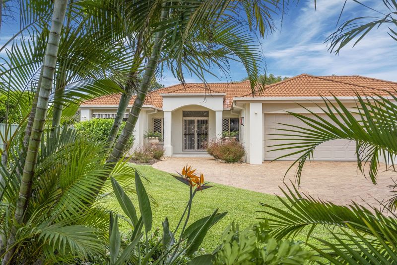 16 Whitehaven Pl, Banksia Beach, QLD 4507