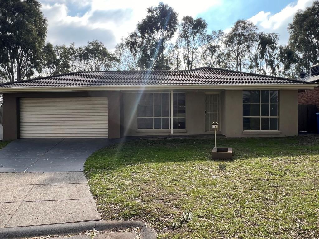 13 Dutton Cl, Lynbrook, VIC 3975