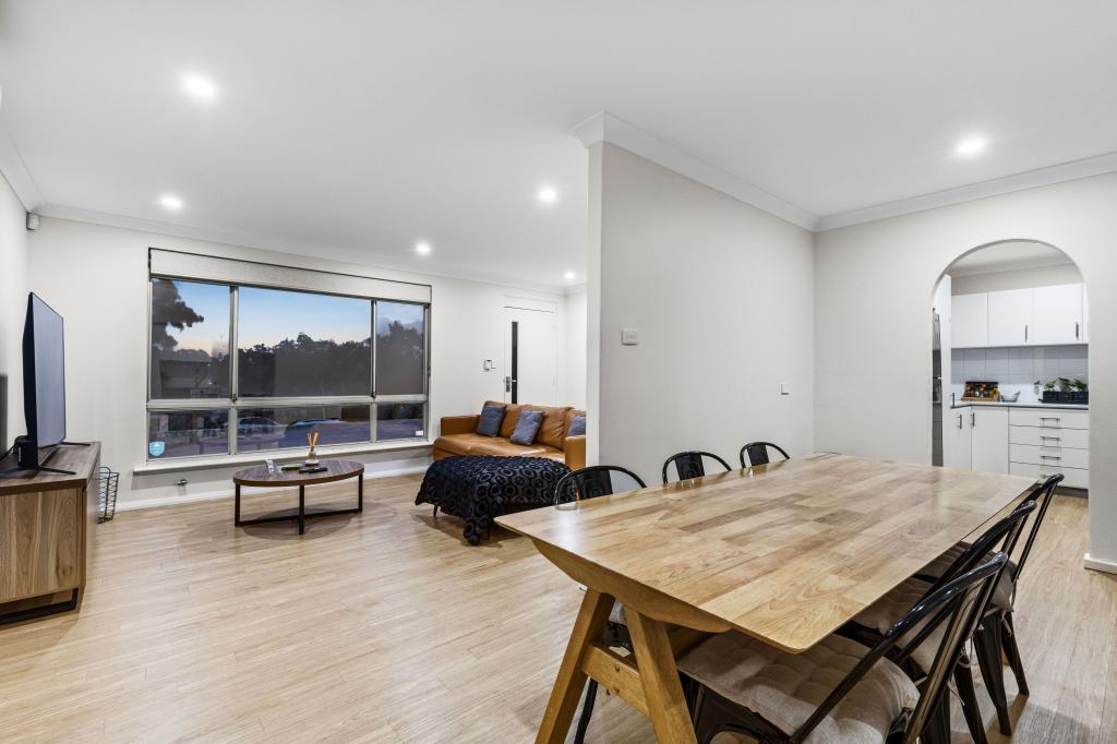 18 Nineham Ave, Spearwood, WA 6163