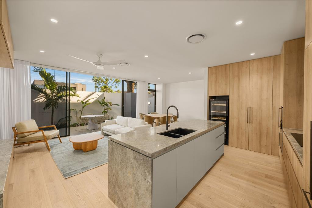 33/81 SALERNO ST, ISLE OF CAPRI, QLD 4217