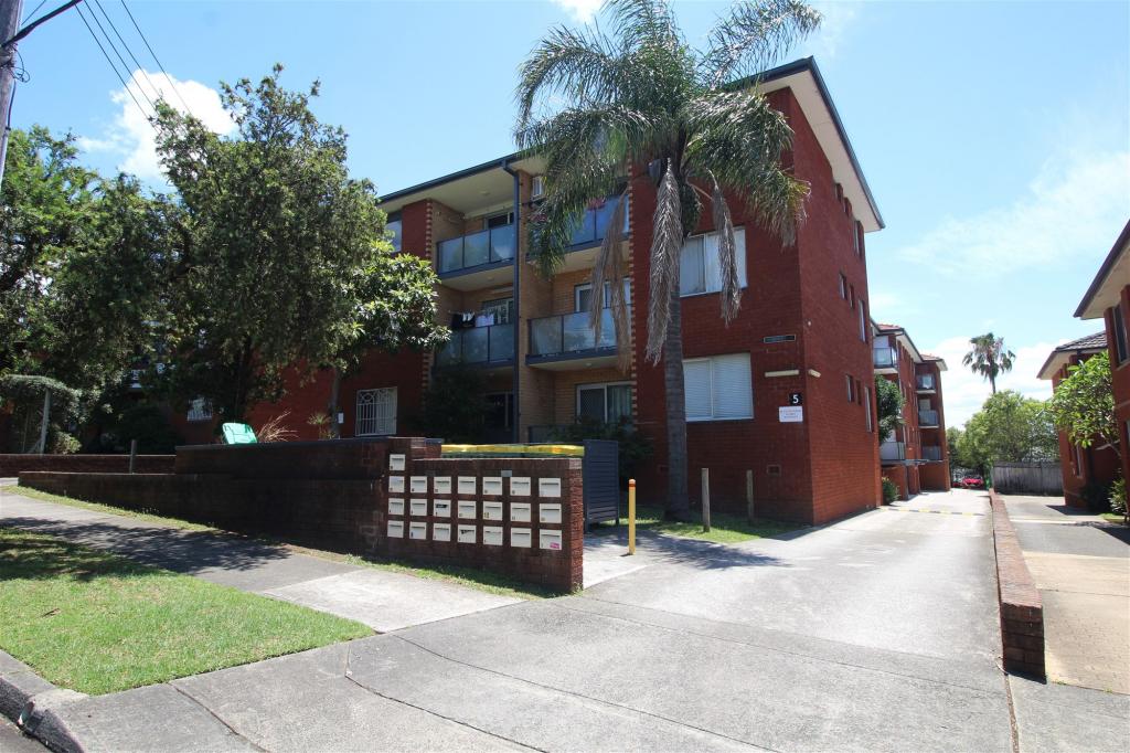 15/5 Phillip St, Roselands, NSW 2196