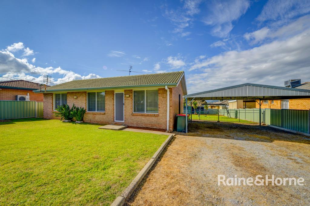 131 Denman Ave, Kootingal, NSW 2352