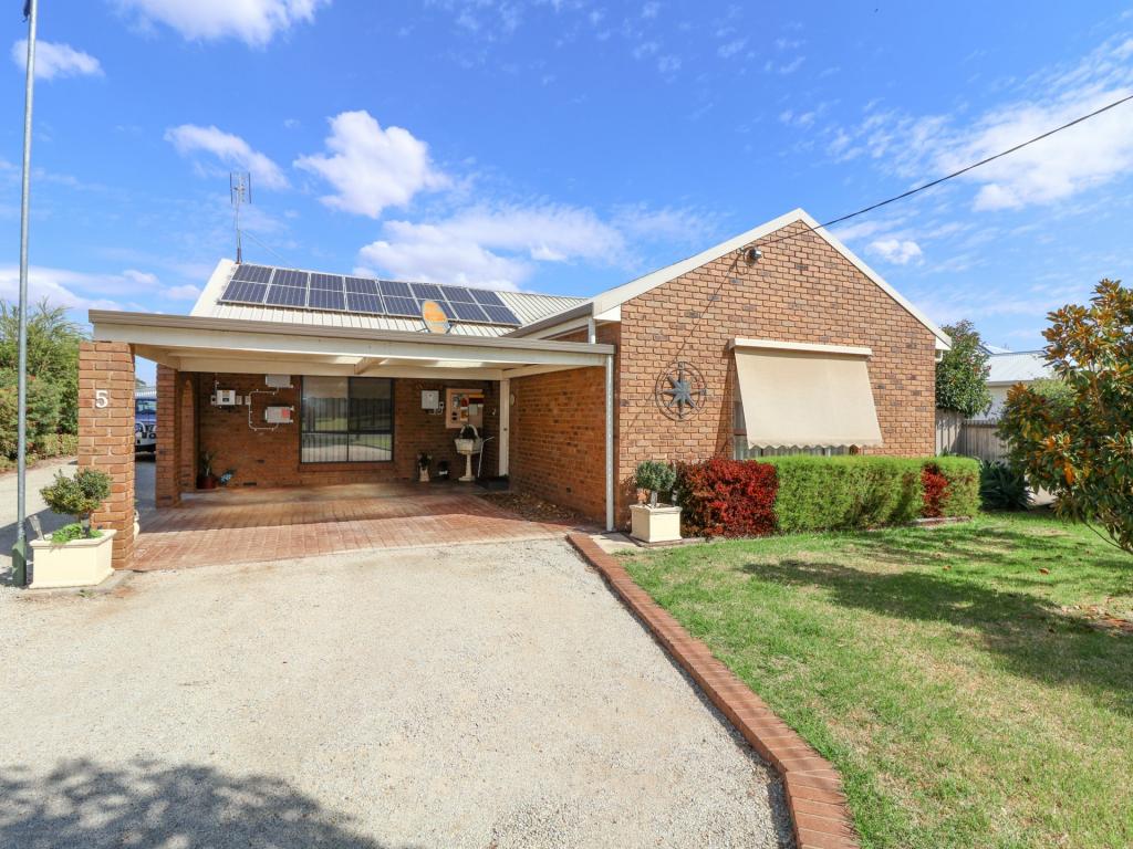 5 Kerang St, Lake Boga, VIC 3584