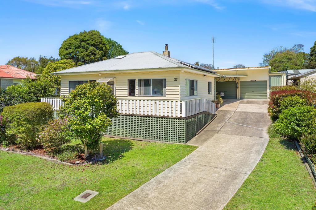 37 Jutland Ave, Tuross Head, NSW 2537