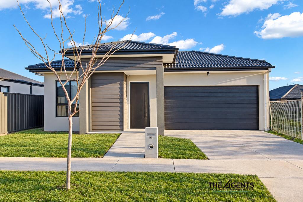15 Ranelagh Ave, Strathtulloh, VIC 3338