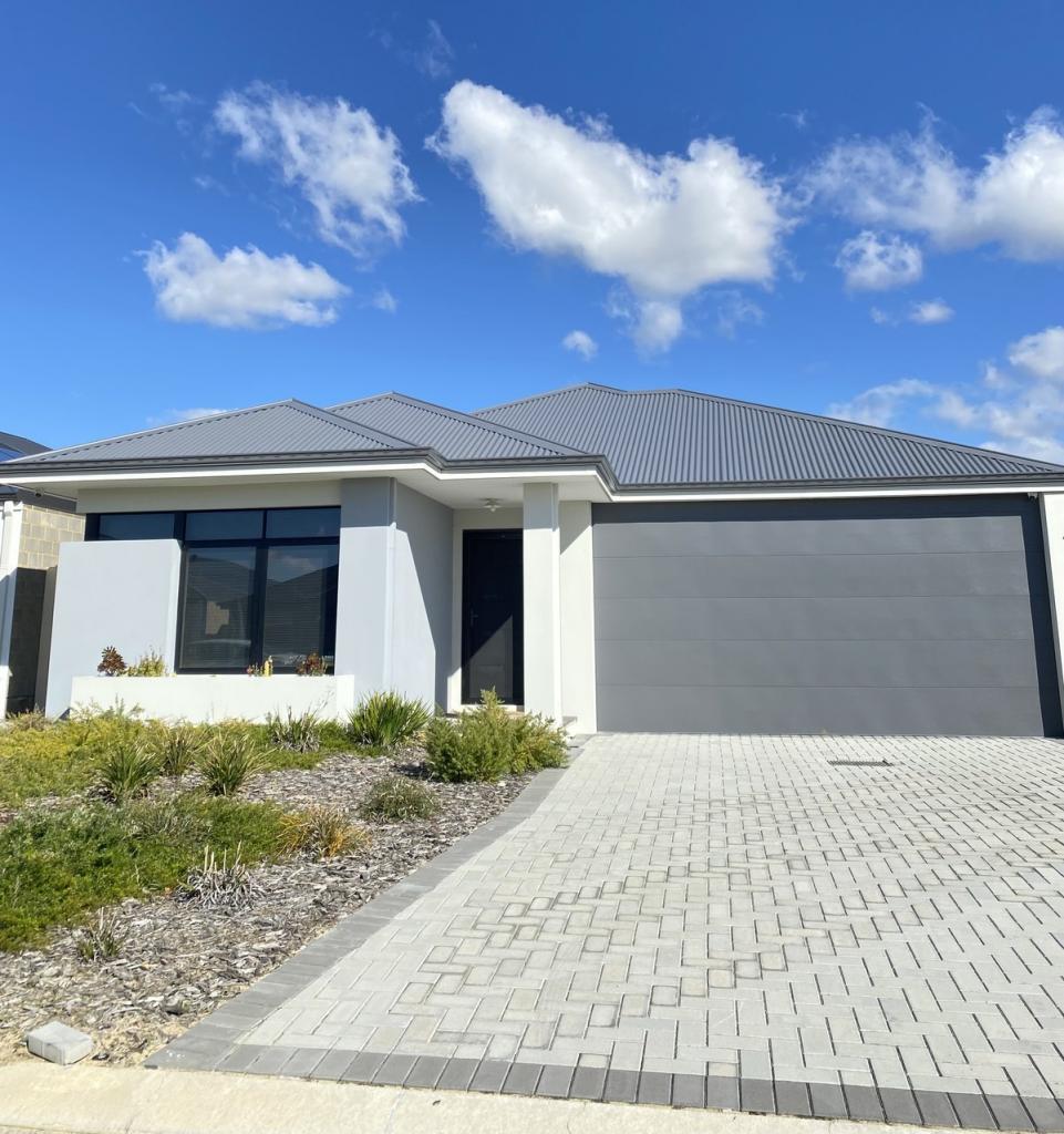 8 Mandalup Rd, Haynes, WA 6112