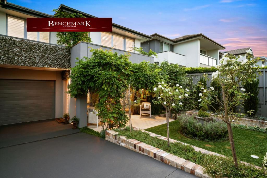 27 Hennessy Ave, Moorebank, NSW 2170