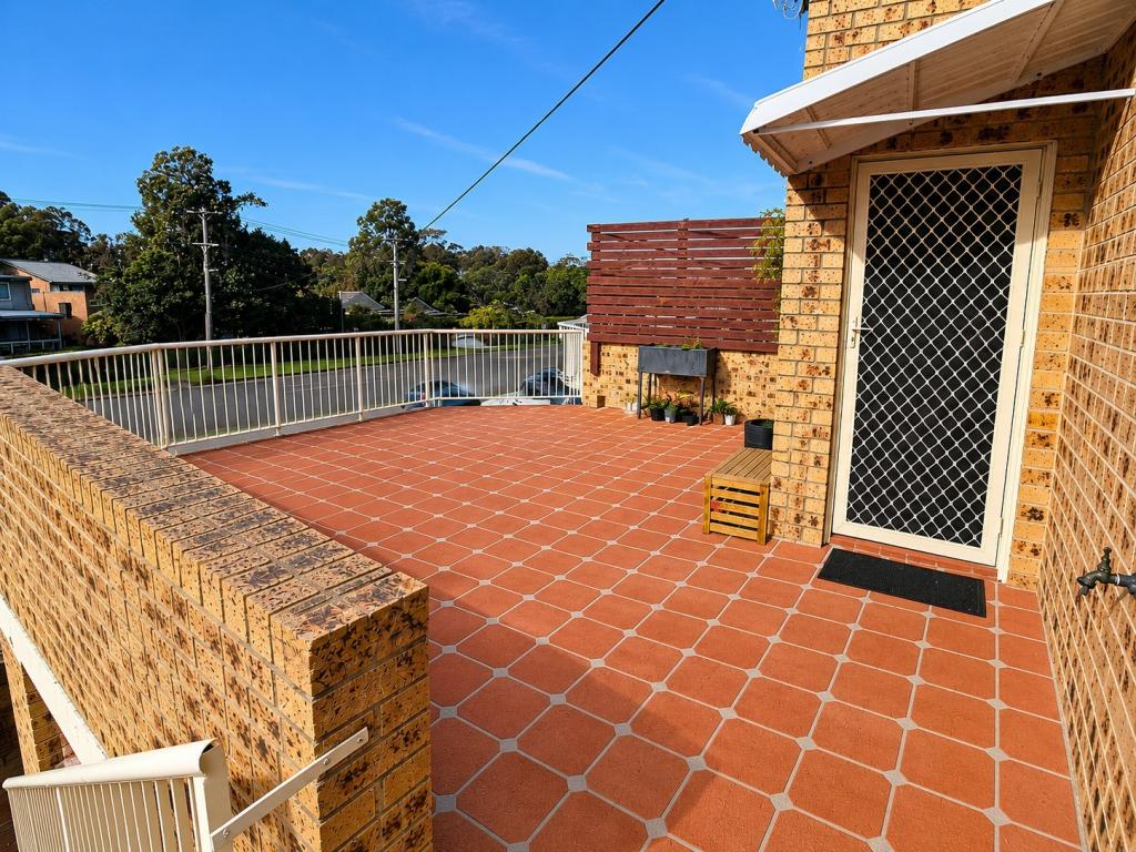 2/160 Lakedge Ave, Berkeley Vale, NSW 2261