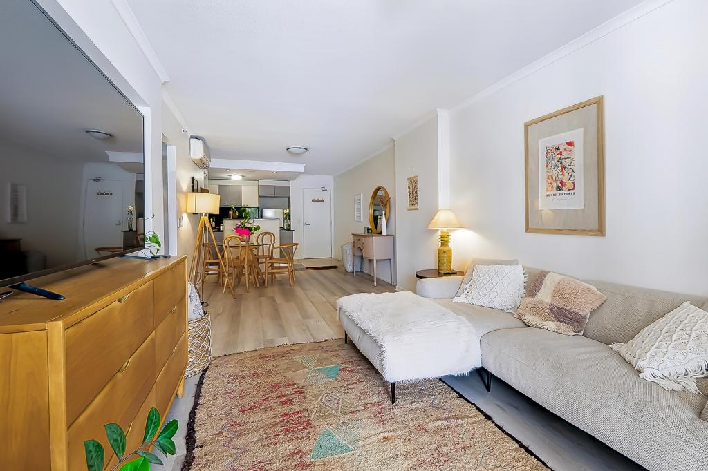 LEVEL 2/325/21 CYPRESS AVE, SURFERS PARADISE, QLD 4217