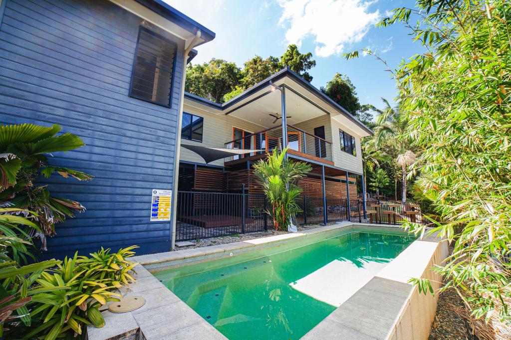 33 Lum Jim St, Redlynch, QLD 4870