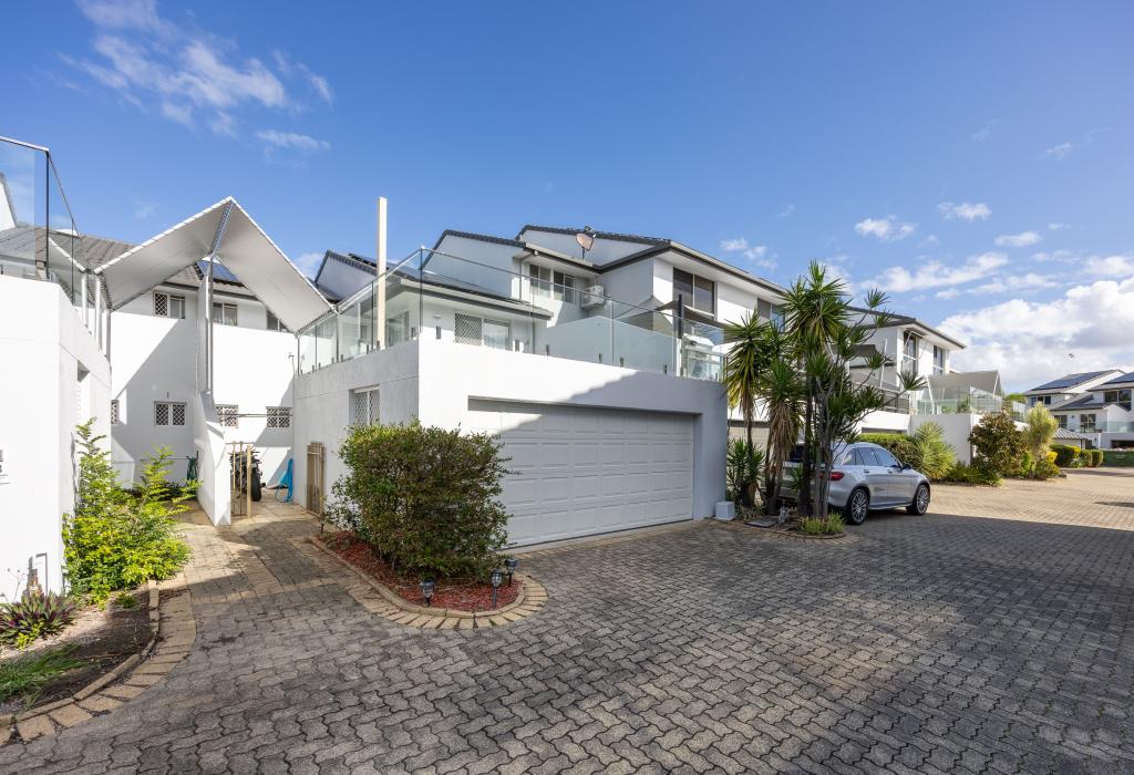 52/100 Morala Ave, Runaway Bay, QLD 4216
