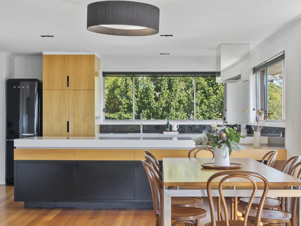 56 Flowerpot Cres, Blackmans Bay, TAS 7052