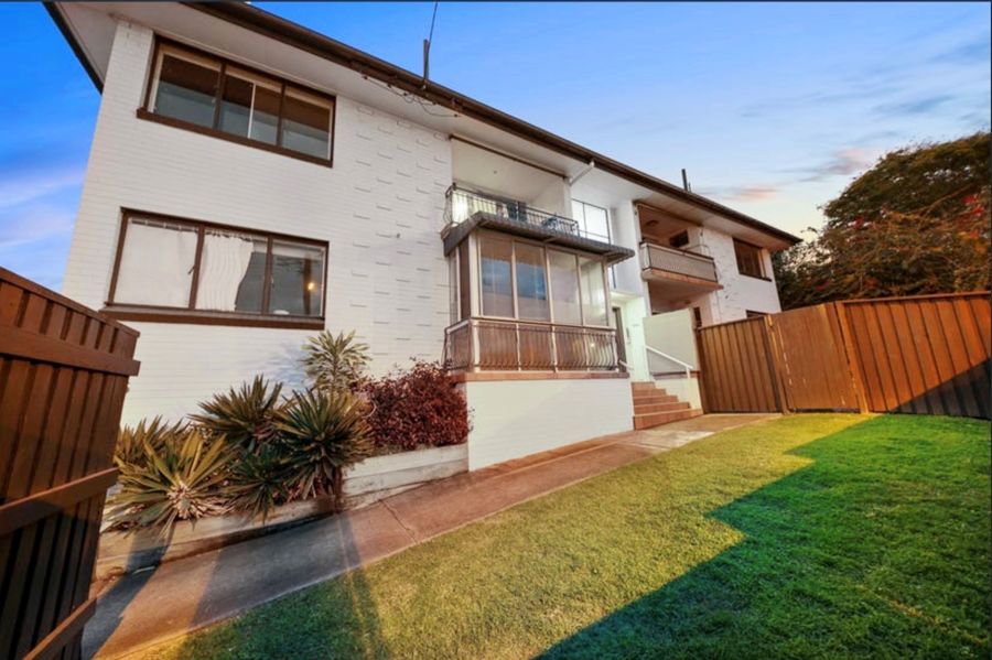 8/155 GLADSTONE RD, HIGHGATE HILL, QLD 4101