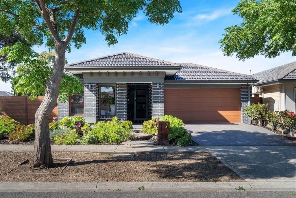 20 Scarlet Dr, Greenvale, VIC 3059