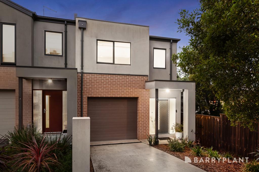 5 Toby Pl, Mooroolbark, VIC 3138