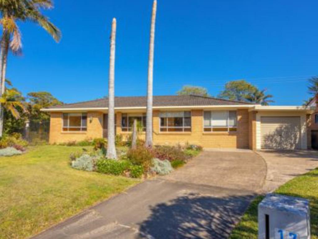 17 Oceanic Pl, Old Bar, NSW 2430
