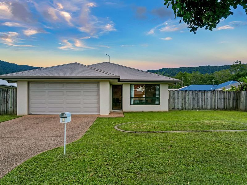 5 Neales St, Bentley Park, QLD 4869