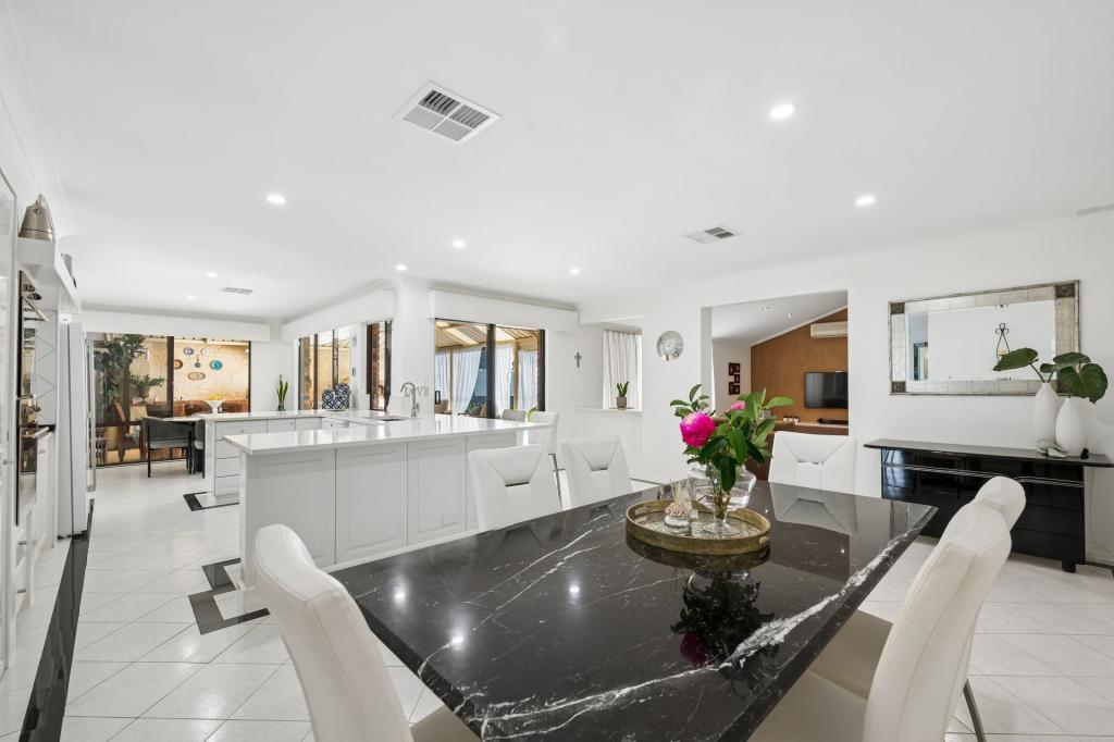 44 Hopkins Way, Spearwood, WA 6163